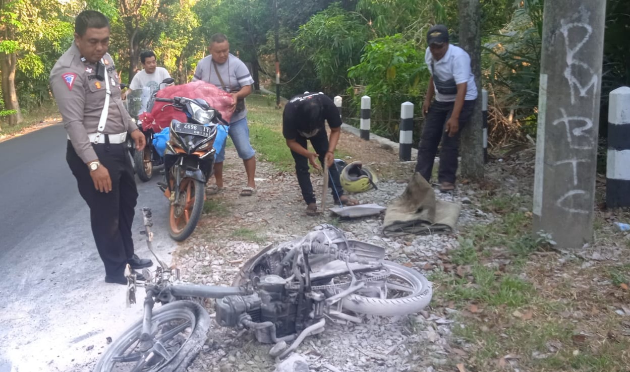 Korslet, Sebuah Motor Terbakar di Tanjakan Plangon Cirebon