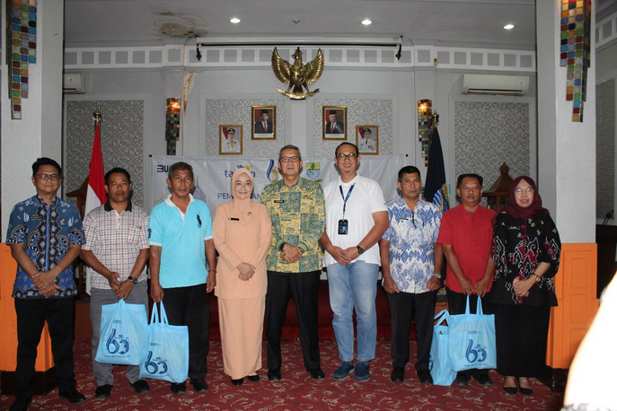 Taspen Cirebon Bagi-bagi Ratusan Sembako Gratis untuk ASN
