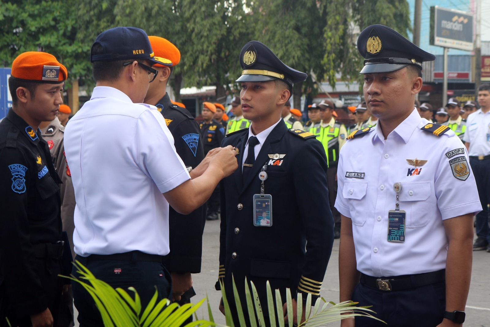 KAI Daop 3 Cirebon Sertifikasi Seluruh Petugas Operasional