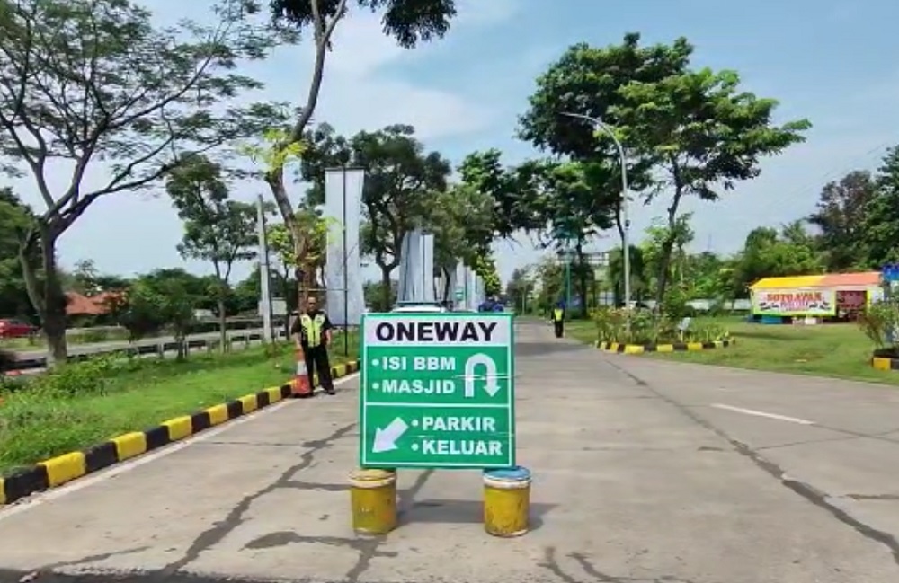 INFO MUDIK: Persiapan One Way di Tol Palikanci Cirebon, Rest Area 208 Dikosongkan