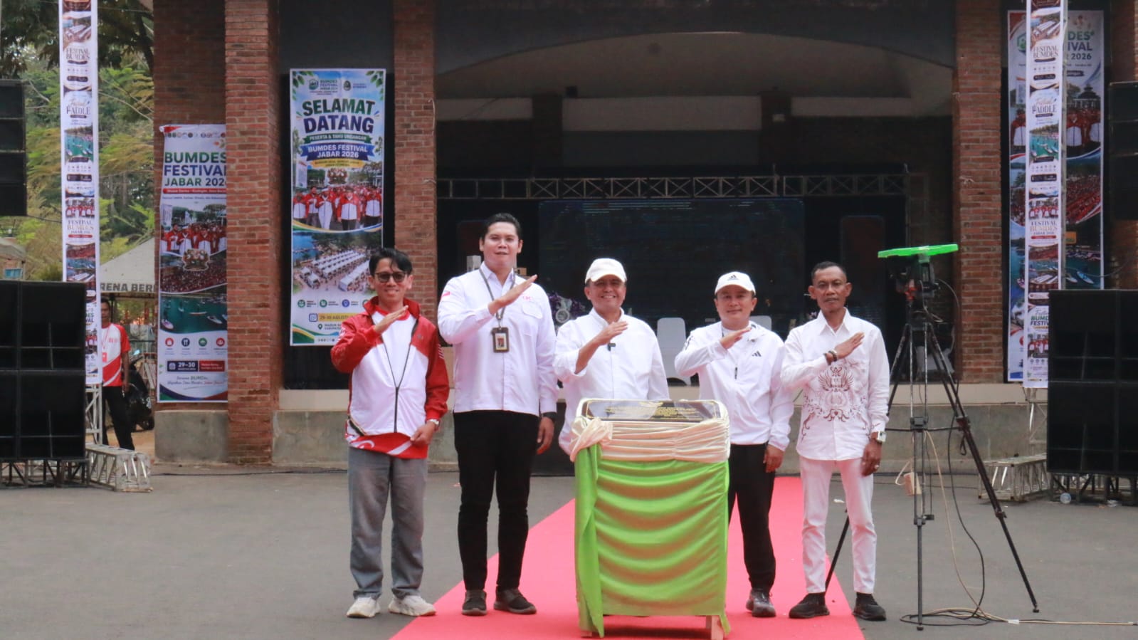 Desa Jagara Kuningan Resmi Jadi Desa EKI, OJK Dorong Ekonomi Warga Makin Inklusif