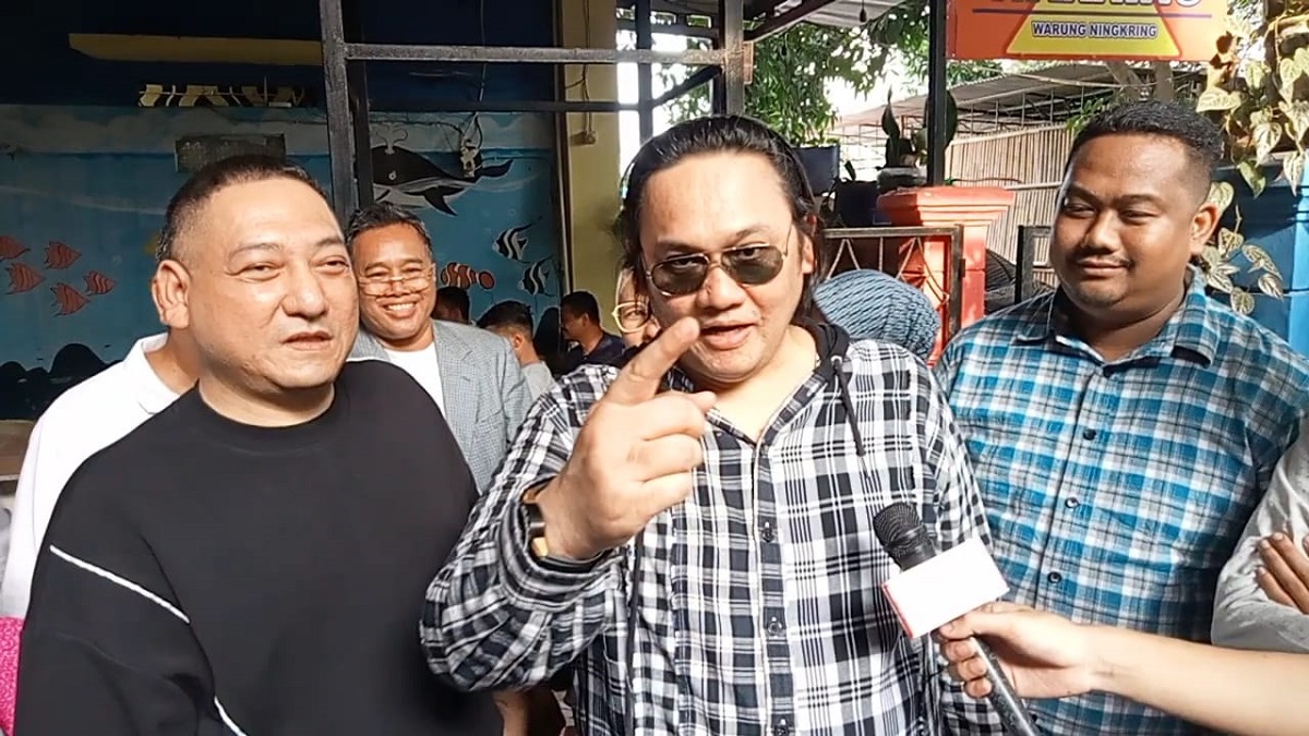 Titin Ancam Tinggalkan Saka Tatal Karena Farhat Abbas Cs Mau Laporkan Sudirman