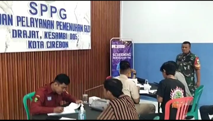 Babinsa Kel. Drajat Monitoring Screening Kesehatan Calon Relawan SPPG Program MBG