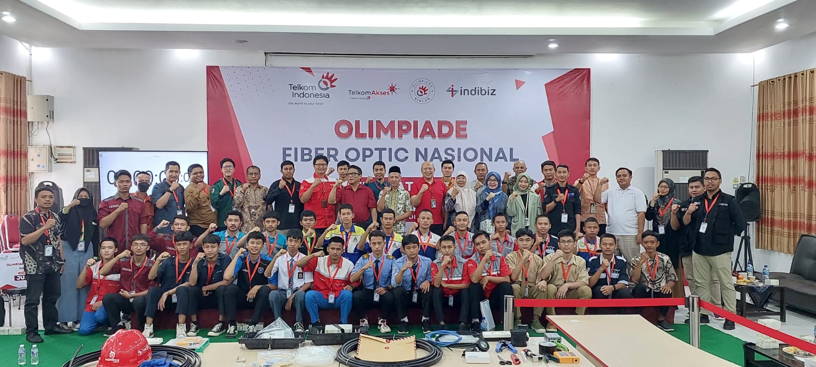 Tingkatkan Kualitas Sekolah dan Lulusan melalui Olimpiade Fiber Optic Nasional Witel Cirebon