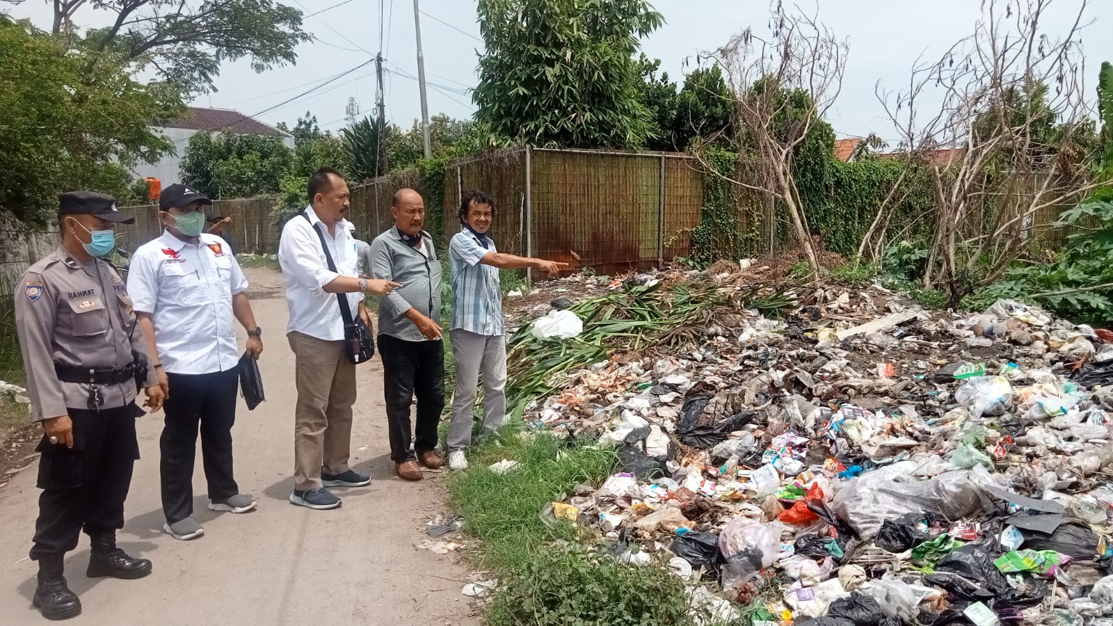 Dapat Keluhan dari Warga Soal Tumpukan Sampah, Anggota Dewan Kota Cirebon Bilang Begini