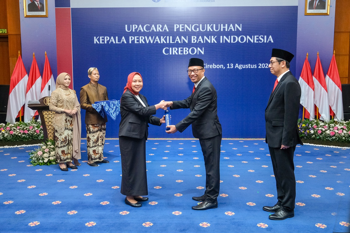 Kepala KPw BI Cirebon, Jajang Hermawan Resmi Dikukuhkan