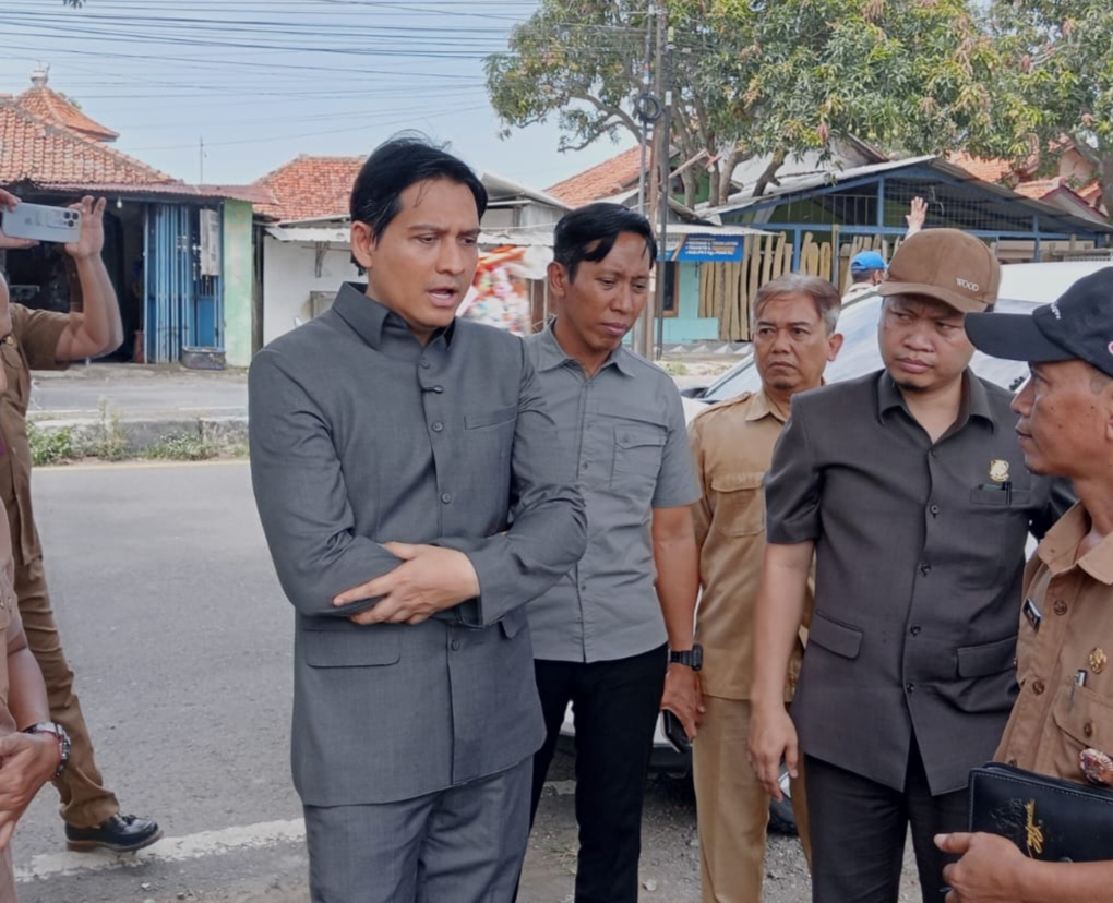 Bupati Lucky Hakim Genjot Infrastruktur, Jalan SP Sudikampiran-Gadingan Dibangun dengan Rp3,3 M