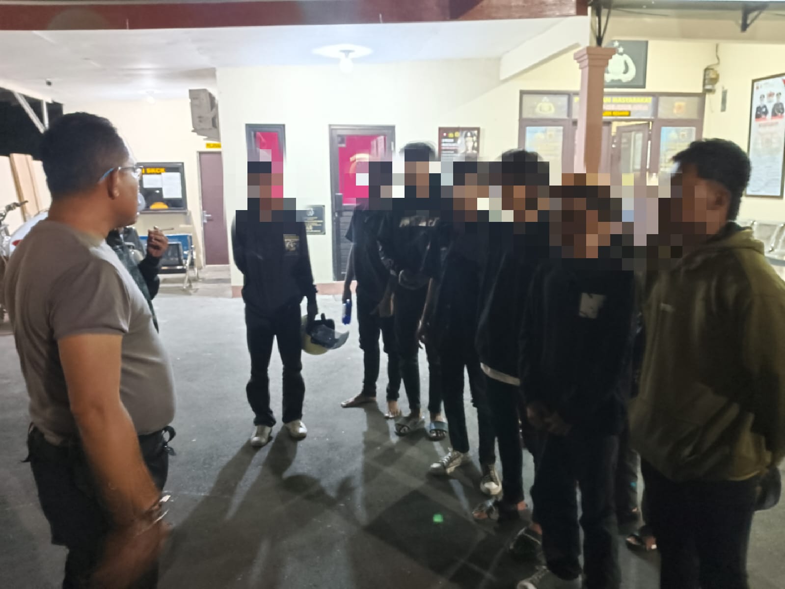 10 Remaja di Cirebon Diamankan Polisi saat Pesta Miras di Malam Lebaran