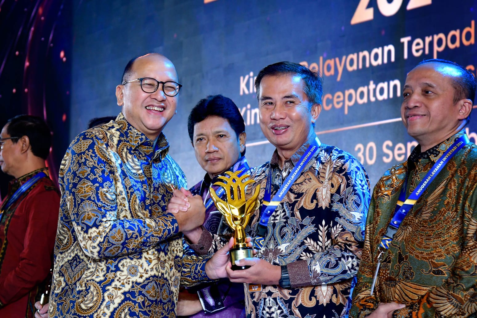 Pemprov Jabar Raih Penghargaan Terbaik Pertama dalam Anugerah Layanan Investasi 2024