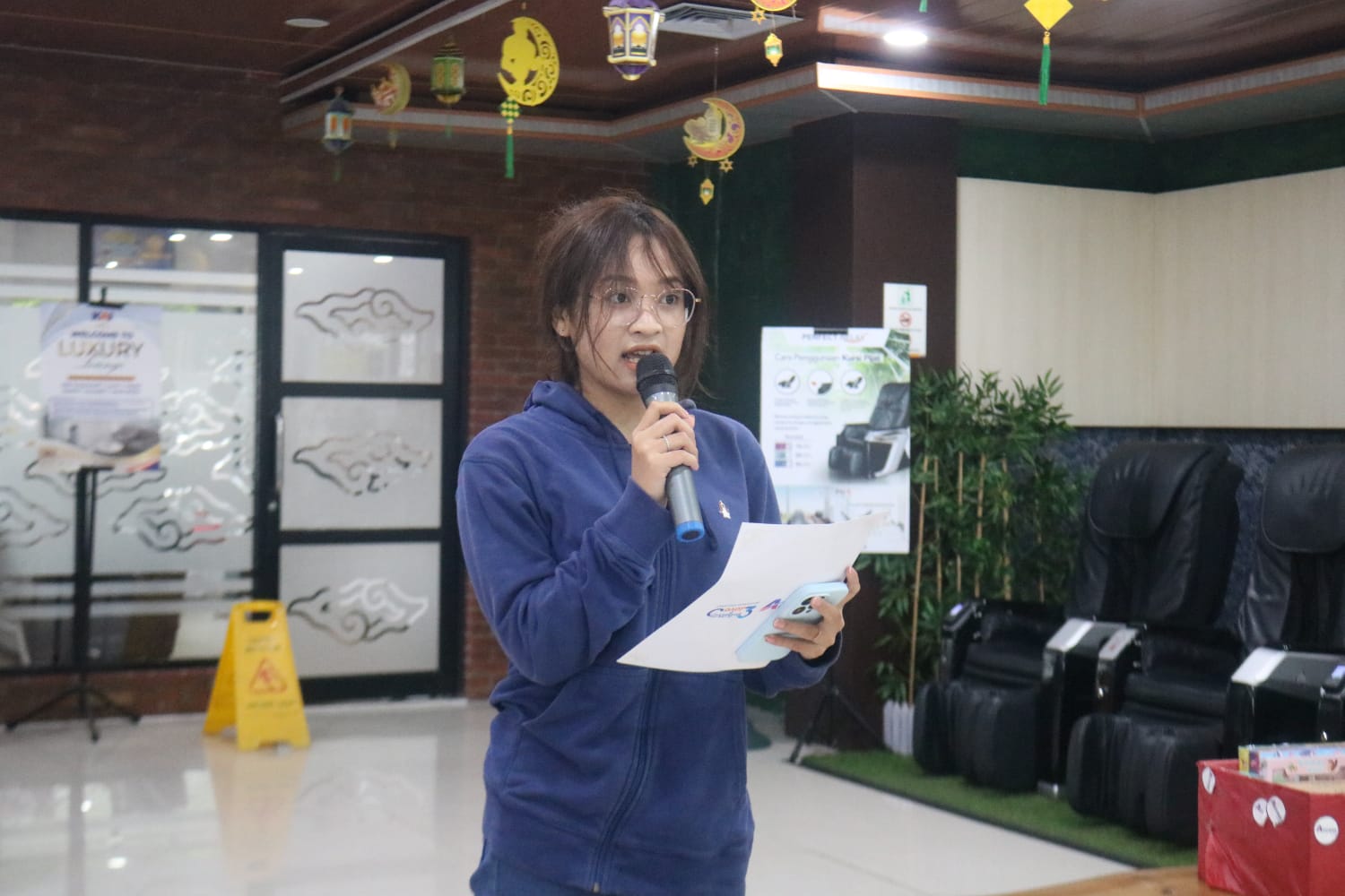 PT KAI Daop 3 Cirebon Gelar Lomba Baca Puisi dan Shopping At Station 