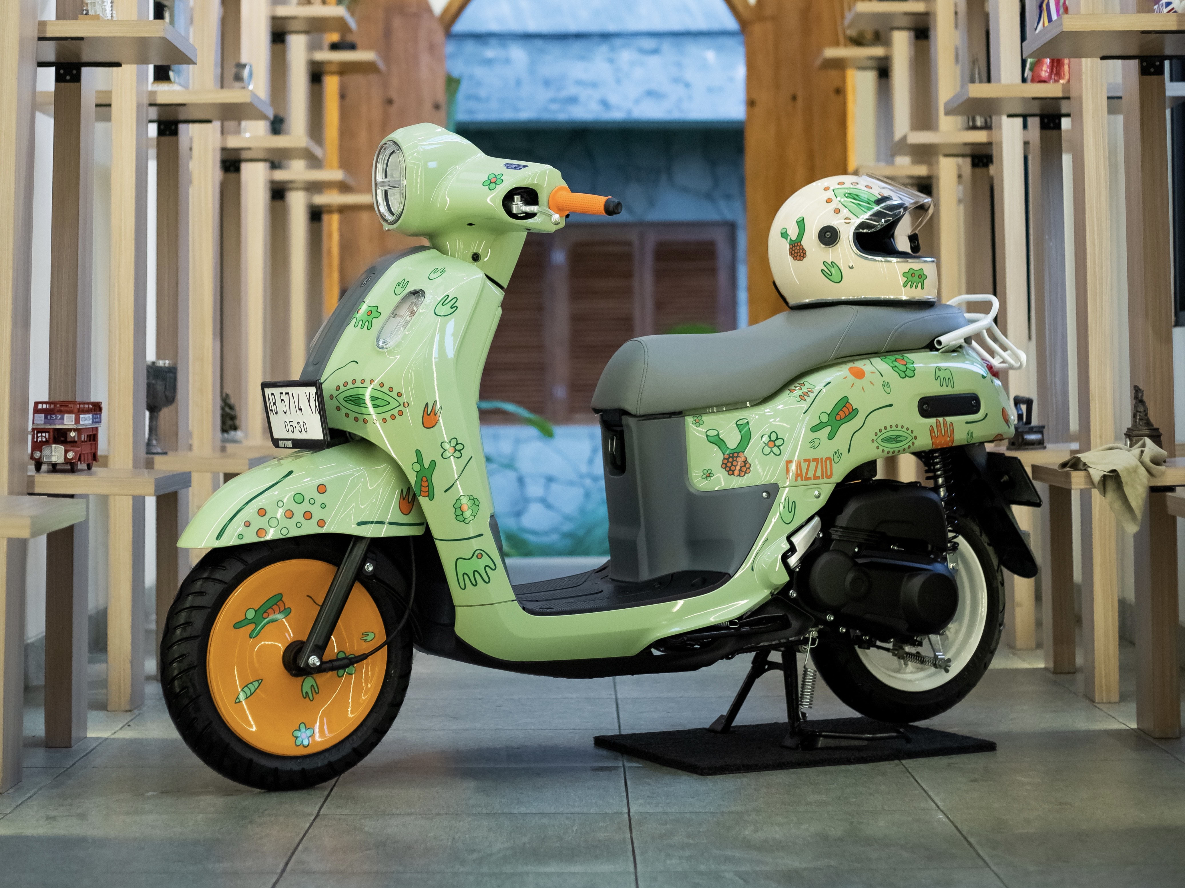 Modal Sticker Bertema Mikroorganisme Bikin Fazzio Hybrid Jadi Tampil Lebih Manis Sekaligus Kalcer