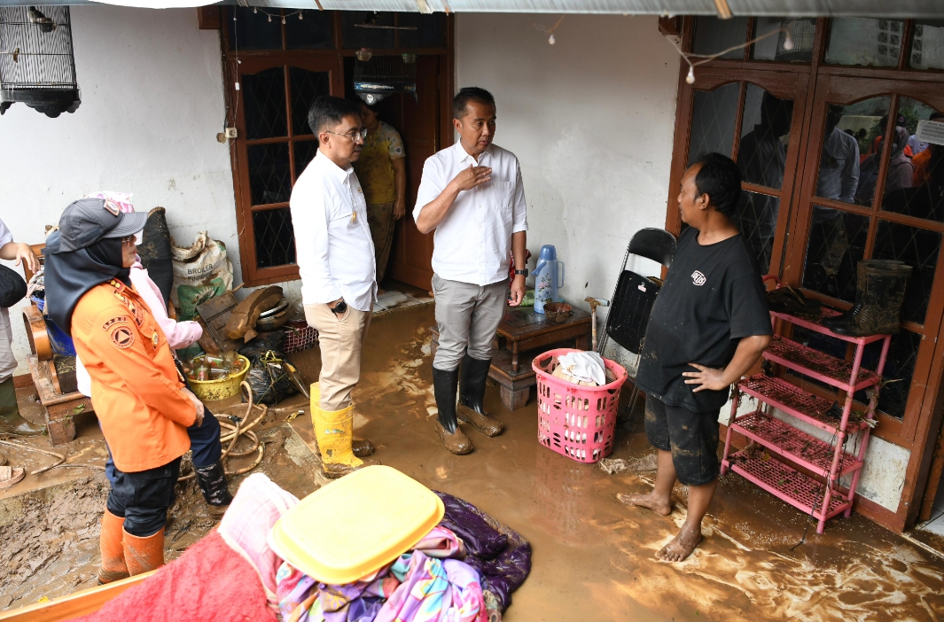 Banjir Terjang Kabupaten Bandung, Pj Gubernur Jabar Langsung Turun Tangan