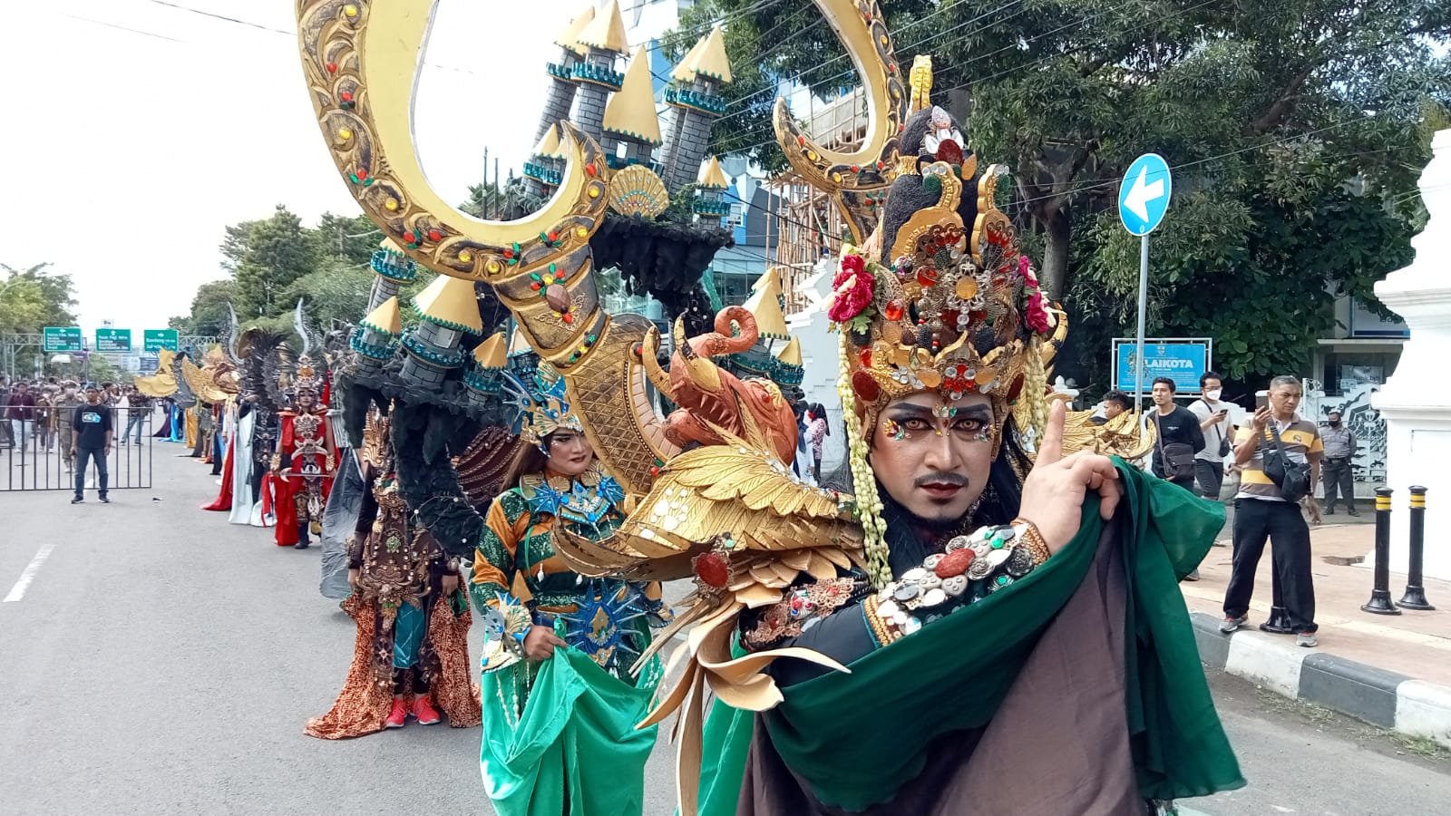 Seru! Cirebon Fashion Carnival di Jalan Siliwangi, 64 Tim Pamer Kebolehan