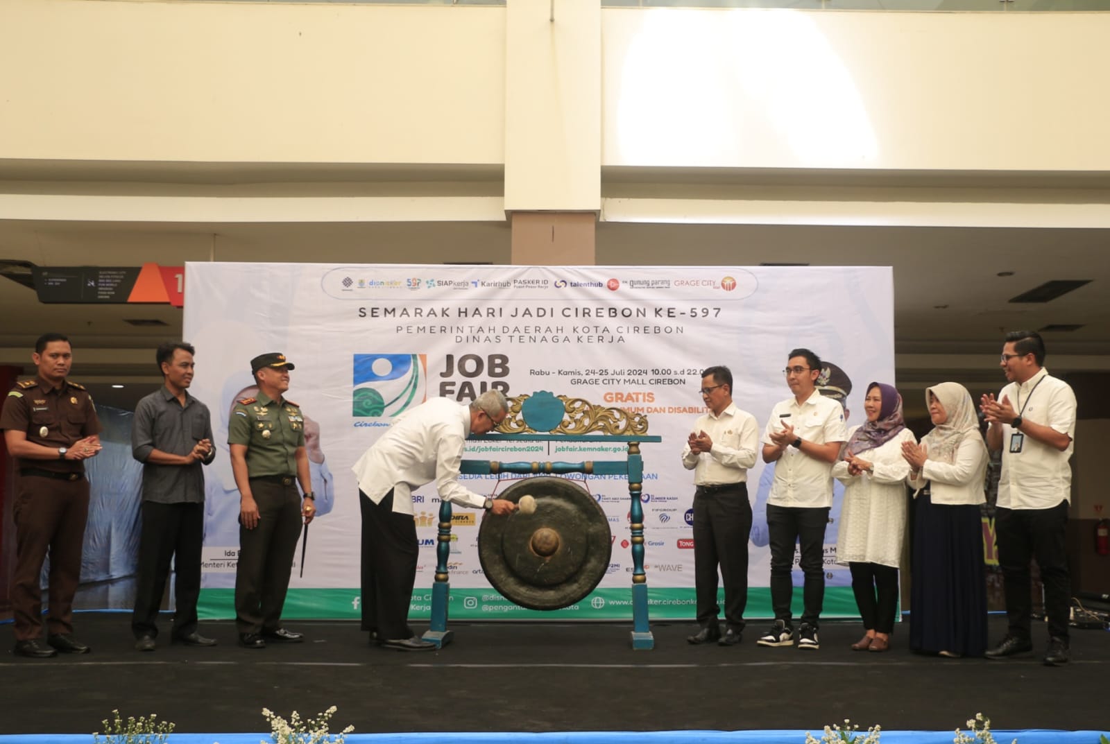 Pj Wali Kota Cirebon Buka Job Fair 2024, Tersedia 1.480 Lowongan Kerja