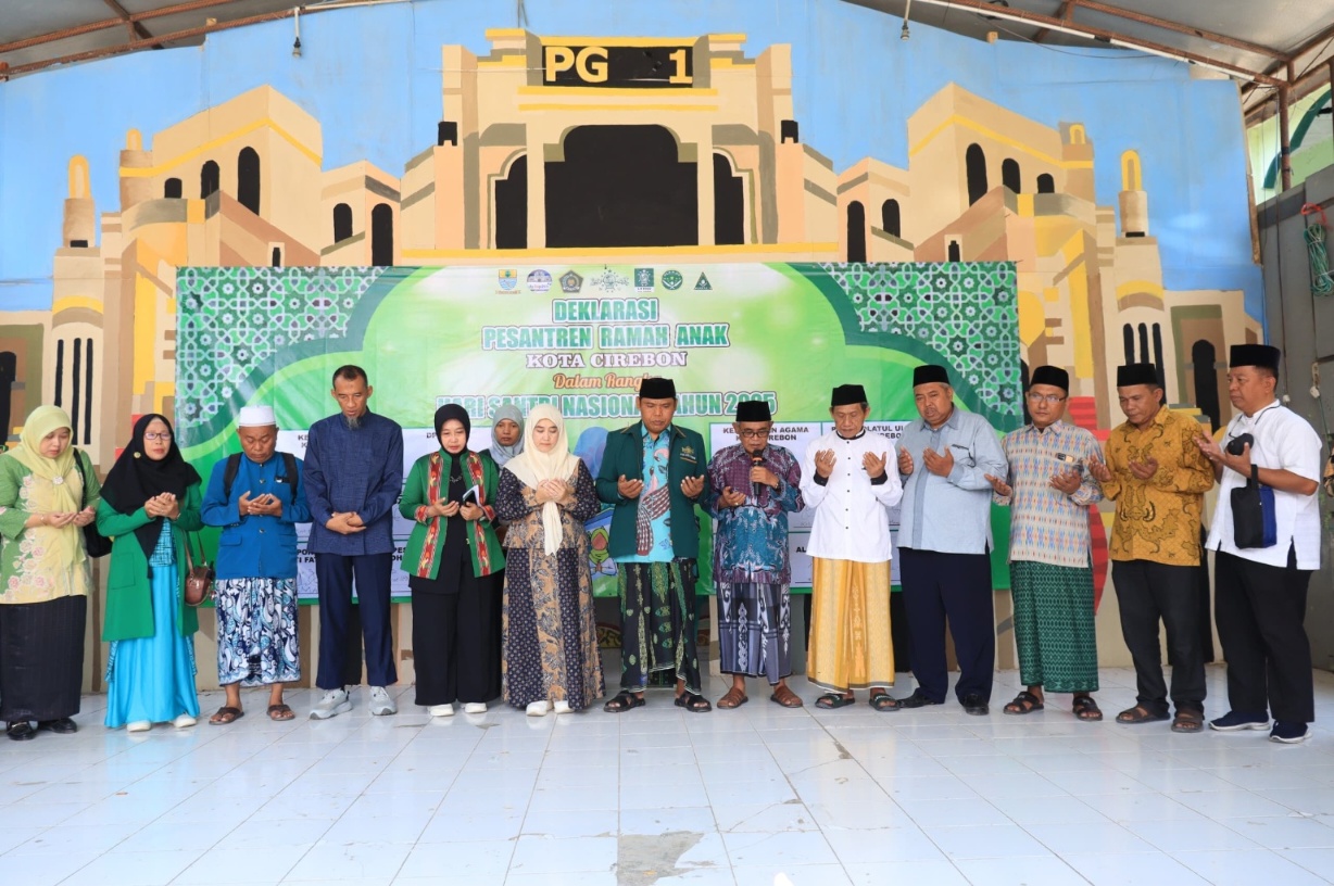 Dorong Sinergi Keluarga dan Pesantren, Pemkot Cirebon Ingin Ciptakan Lingkunga Positif bagi Anak