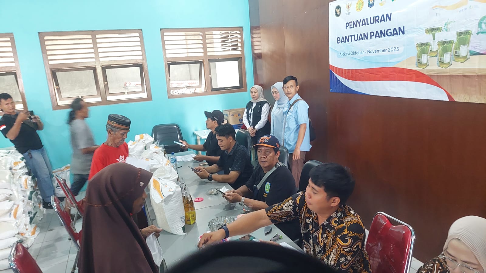 Penyaluran Bantuan Pangan di Desa Jatibarang Diawasi Ketat, Hampir 90 Persen Terealisasi