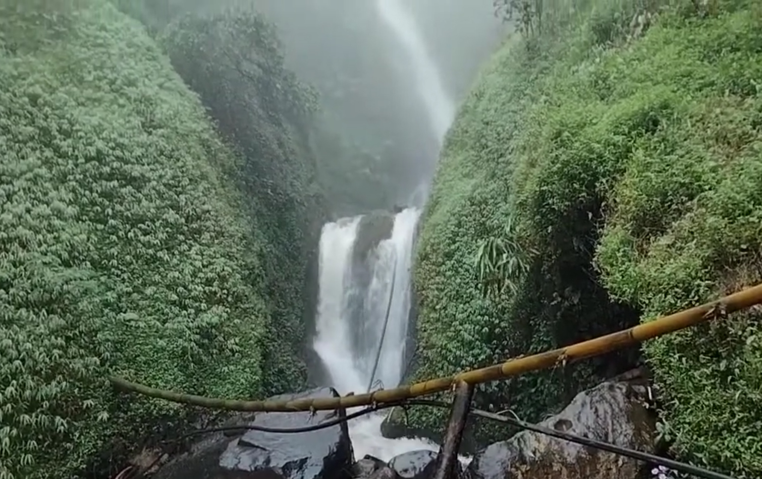 Unik dan 'Perawan', Tempat Wisata di Majalengka Tawarkan Air Terjun 5 Tingkat