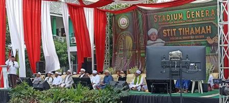 Kembangkan Pendidikan Tinggi Berbasis Pesantren, Stadium General STIT Tihamah Cirebon