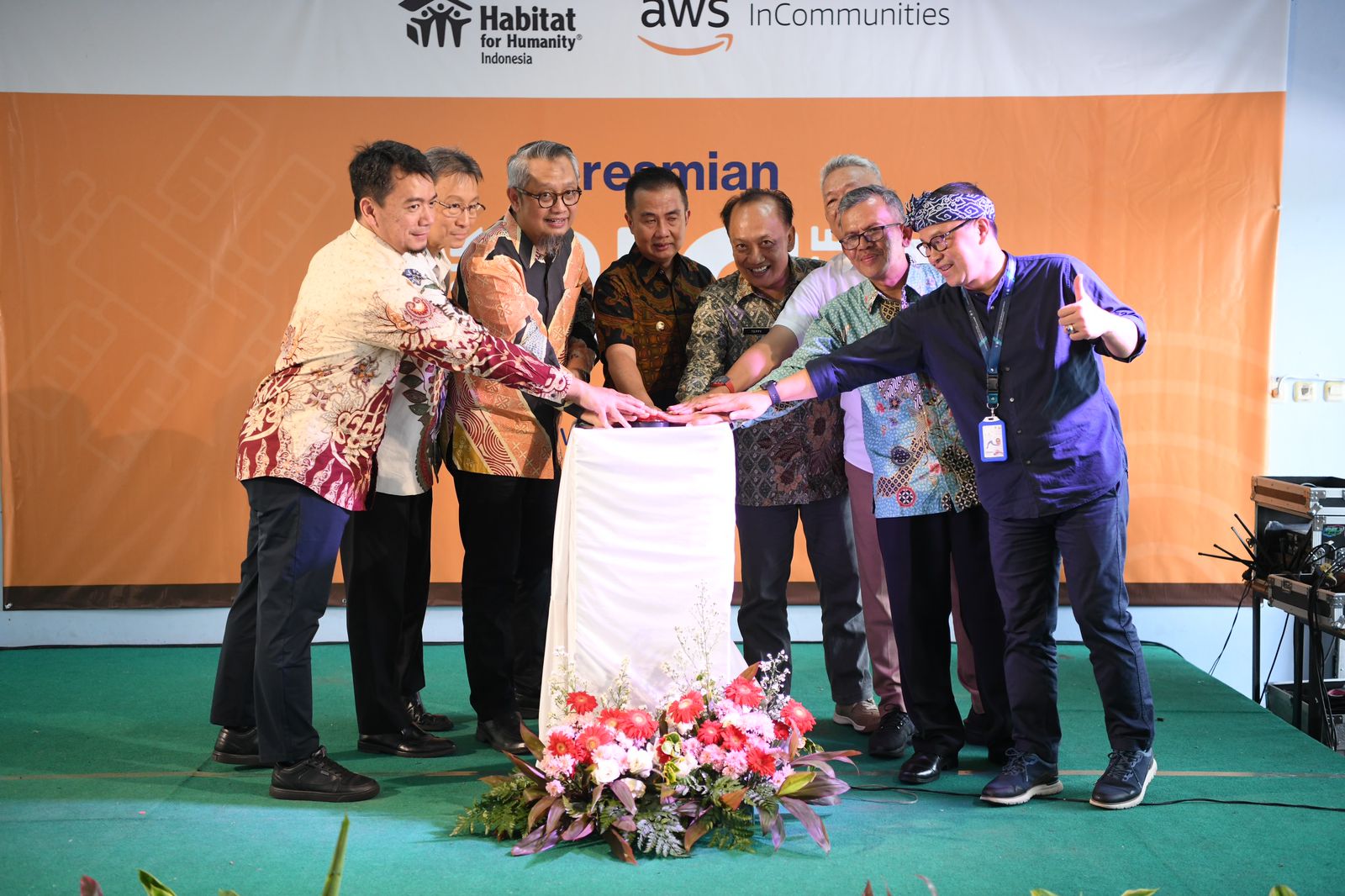 Amazon Kembangkan Think Big Space di Jabar  SMKN 1 Karawang Jadi yang Pertama di Asia Tenggara 