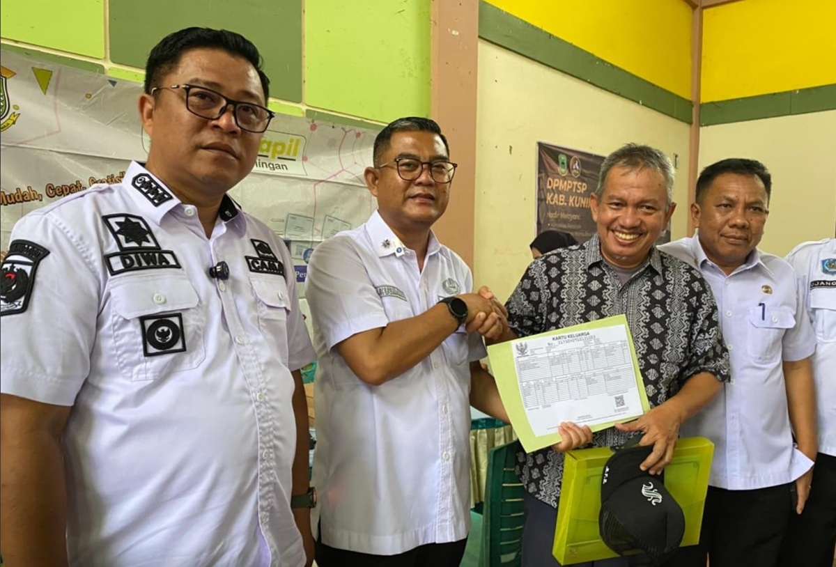 SIPP Kuningan Hadirkan 18 Layanan Sekaligus, Warga Tak Perlu ke Kota