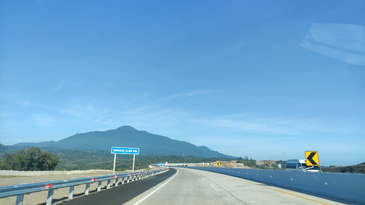 Jarak 98 Kilometer, Bandara Kertajati Dipertanyakan: Ini Bandara Bandung atau Bandara Cirebon?