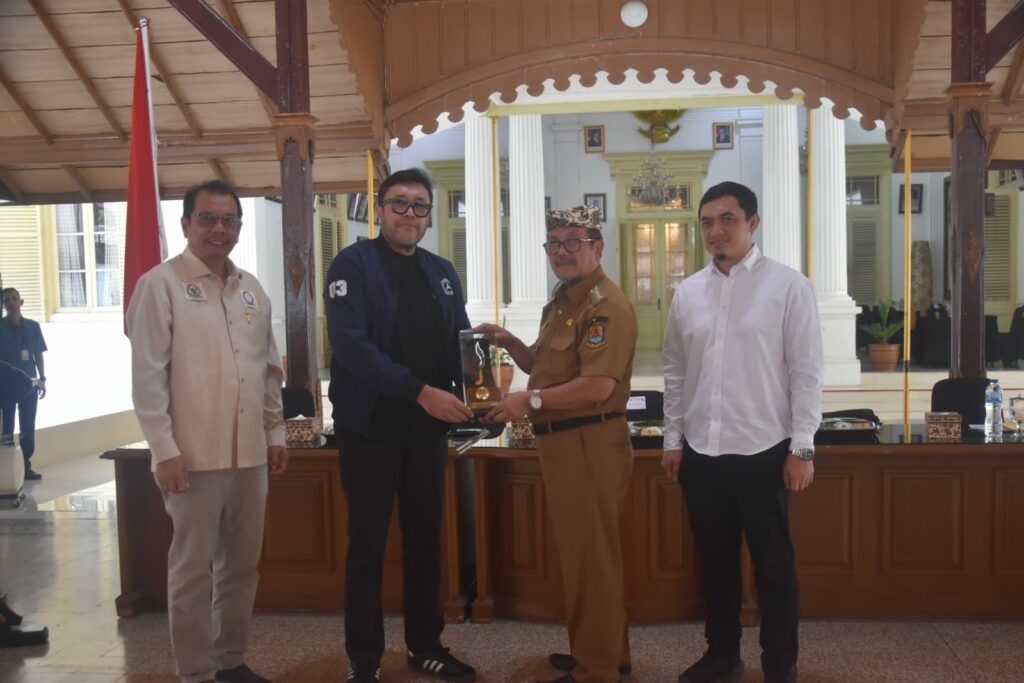 Sambut Kunjungan Komisi I DPRD Jabar, Bupati Imron: CDPOB Cirebon Timur Bisa Membawa Manfaat