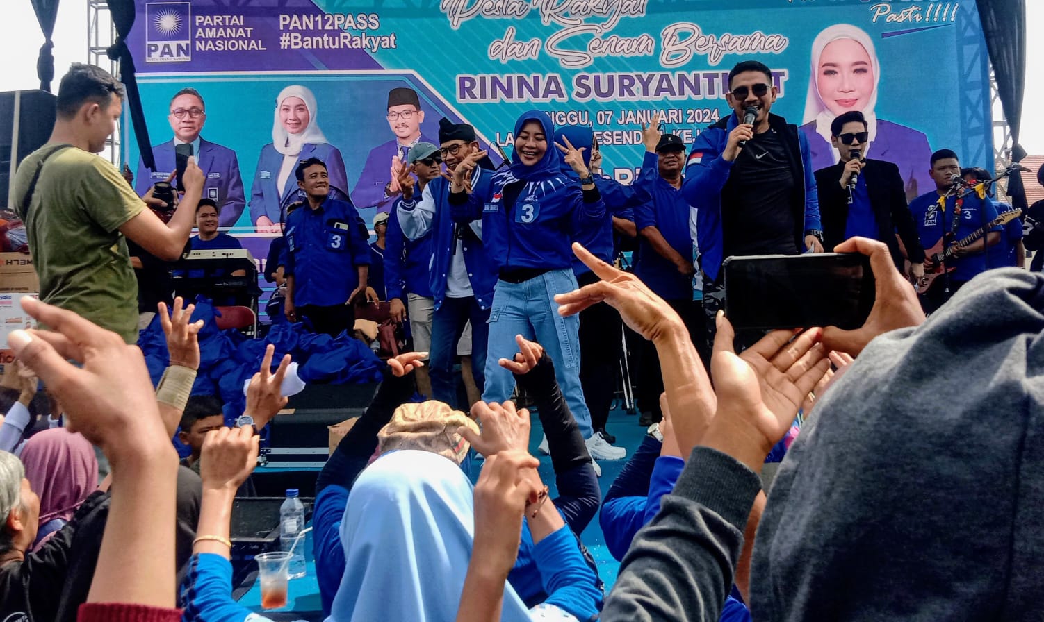 Kampanye Akbar Rinna Suryanti Dihadiri Ratusan Pendukung dan Masyarakat