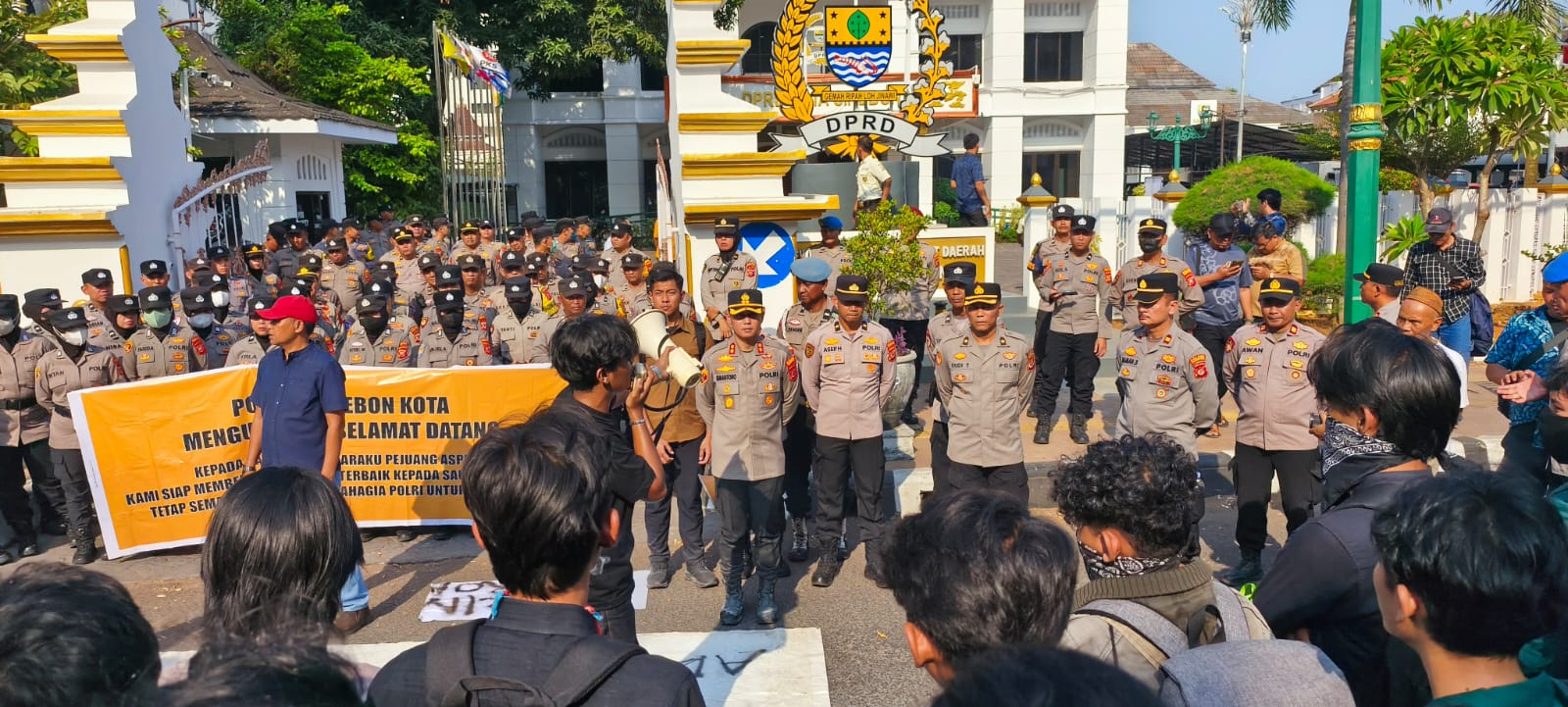 Mahasiswa Desak Kasus Keracunan Pasca Santap Menu MBG Cirebon Diusut Tuntas, Ini Respon DPRD