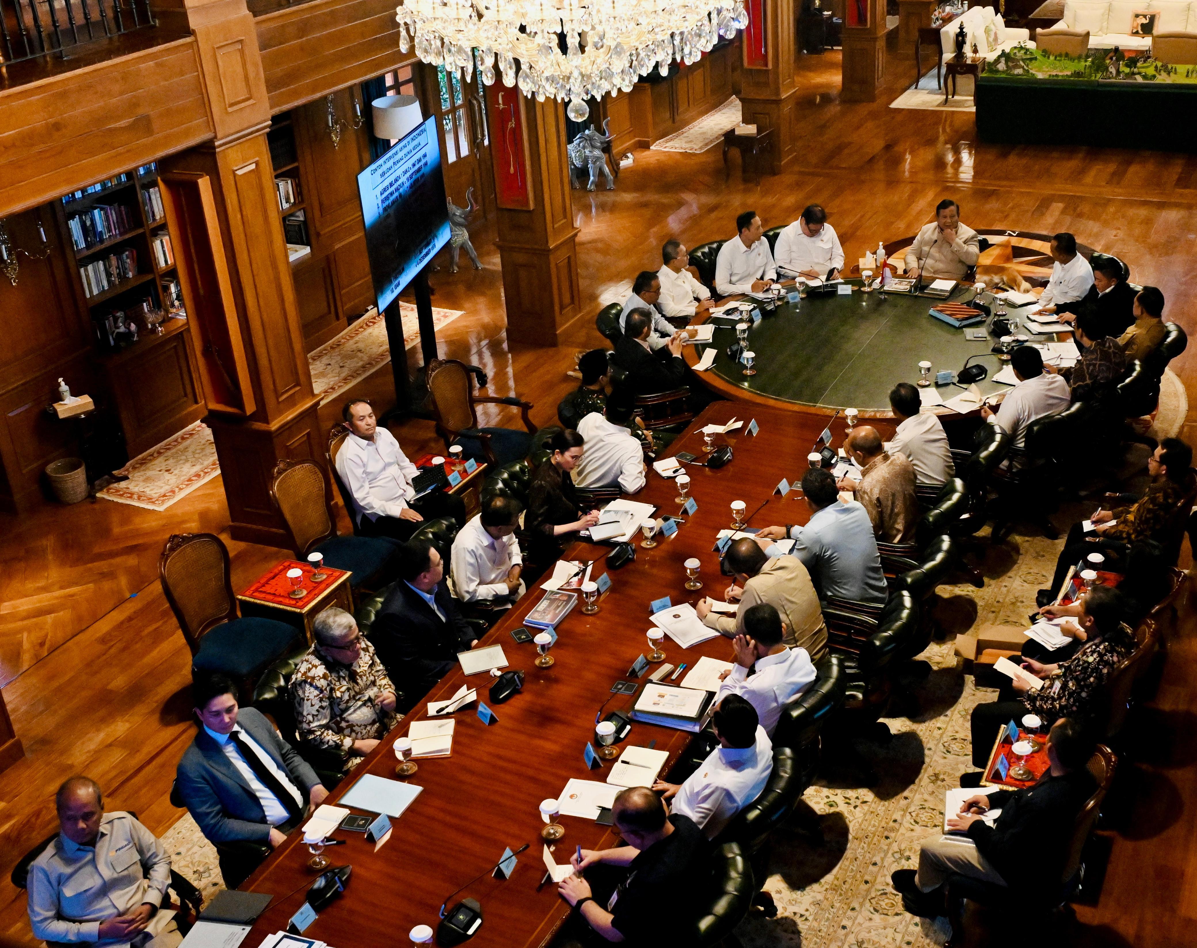 Prabowo Pimpin Rapat di Hambalang, Bahas Hunian Layak dan Program Indonesia ASRI