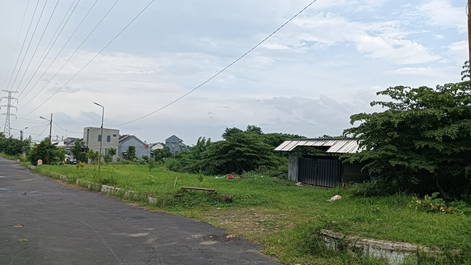 Warga Bumi Sampiran Indah Protes Bau Sampah