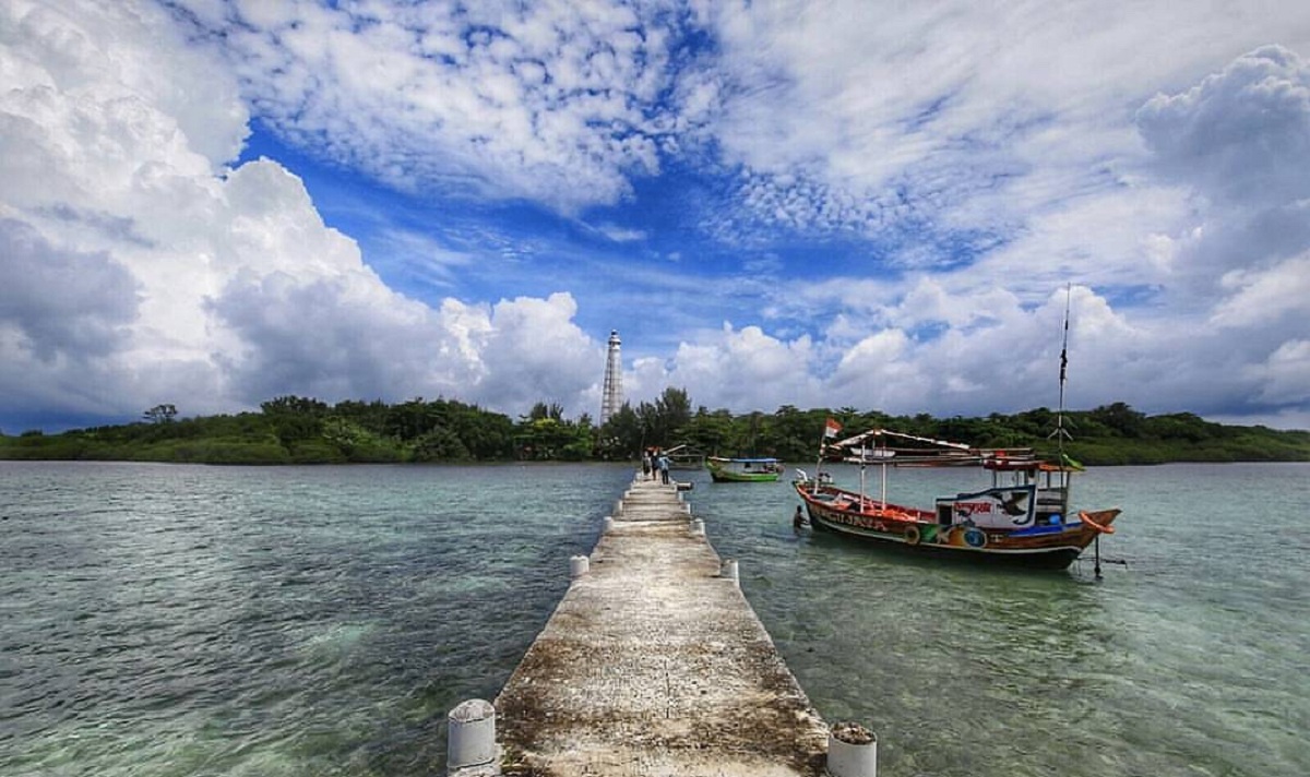 Tempat Wisata Laut Dekat Bandara Kertajati, Ada Pasir Putih, Hutan Mangrove dan Bisa Snorkeling 