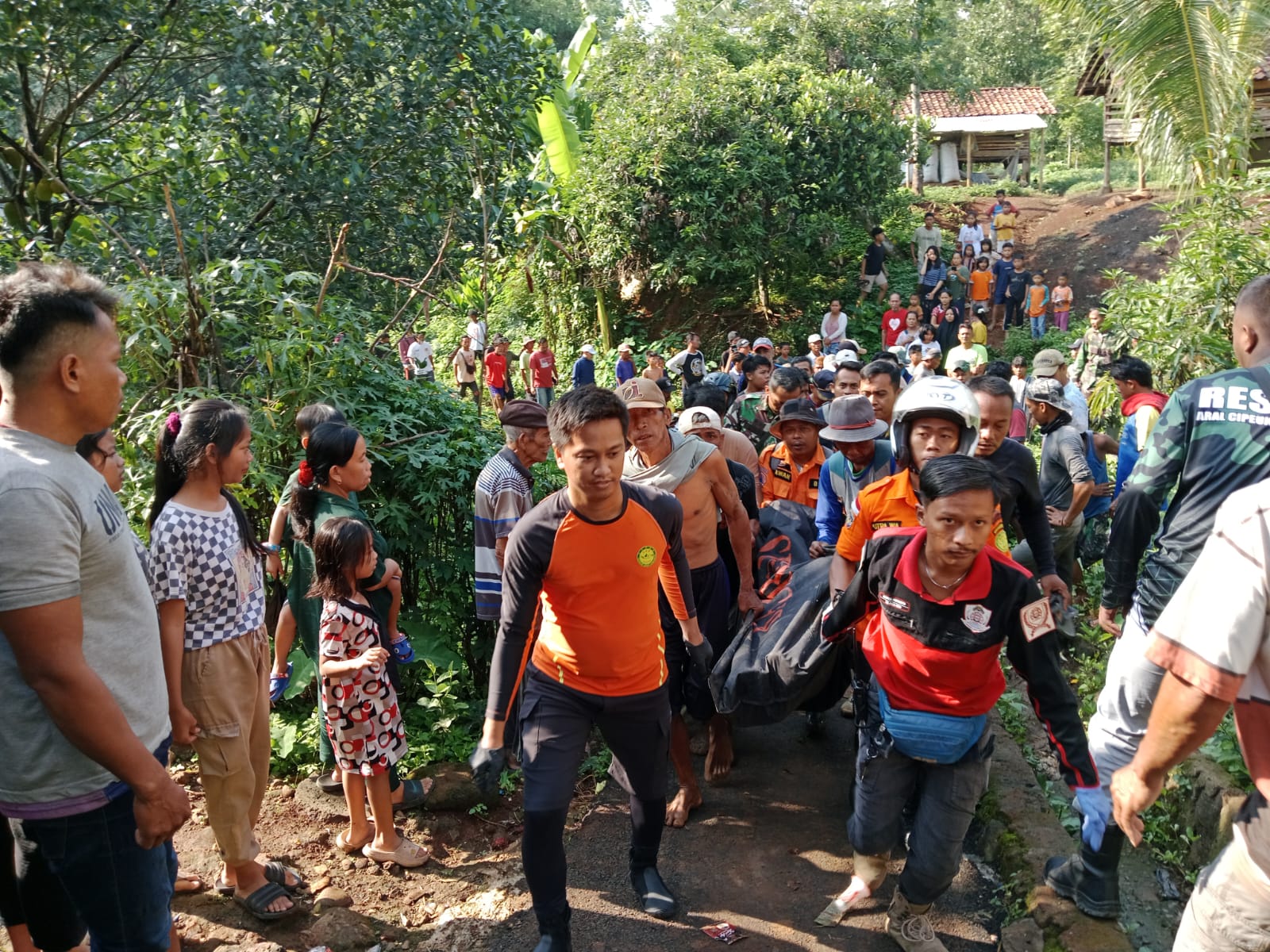 Kakek yang Tenggelam di Sungai Cipunagara Subang Ditemukan Meninggal Dunia