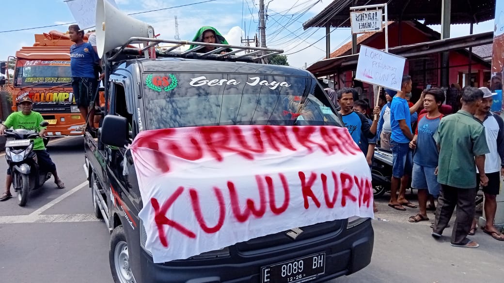 3 Alasan Warga Surakarta Cirebon Tuntut Kuwu Mundur