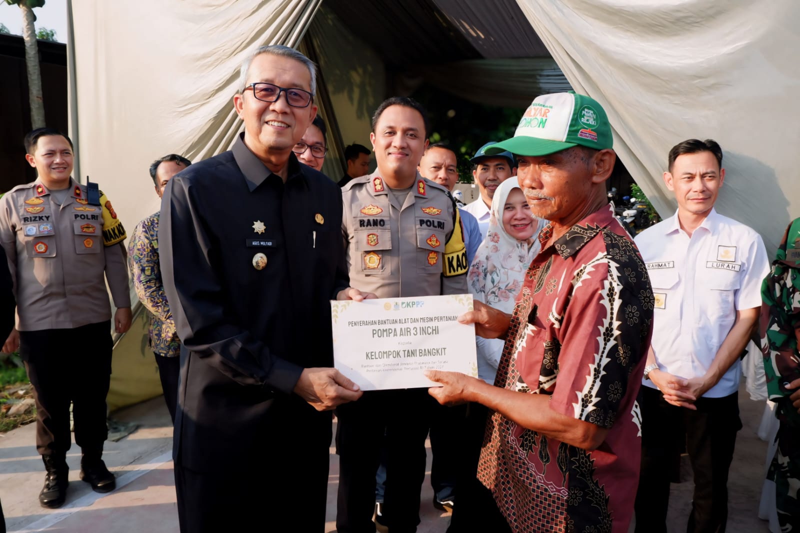 Delapan Kelompok Tani Terima Bantuan Pompa Air dari Kementerian Pertanian RI 