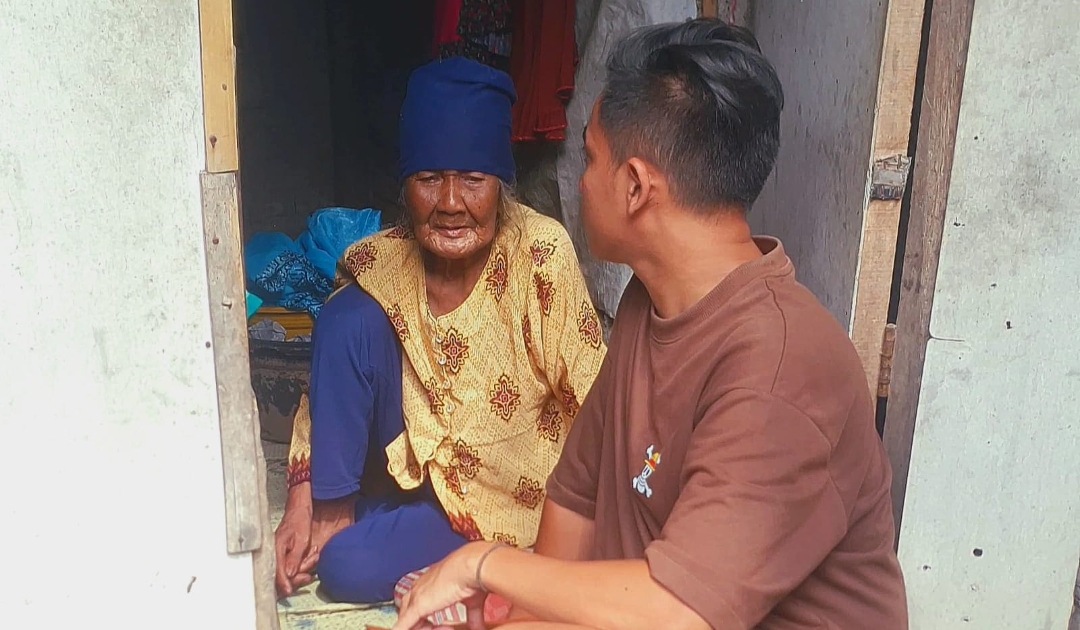 Tidak Tersentuh Pemerintah, Nenek Asal Japura Bakti Astanajapura Hidup di Kandang Kambing 