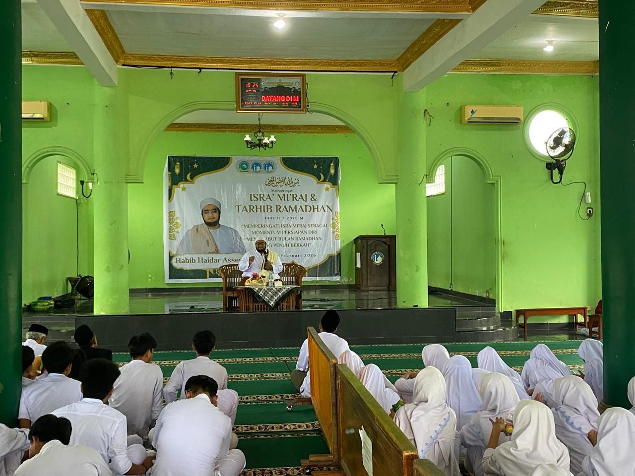 SMA Islam Al Azhar 5 Cirebon Gelar Isra Miraj dan Tarhib Ramadan