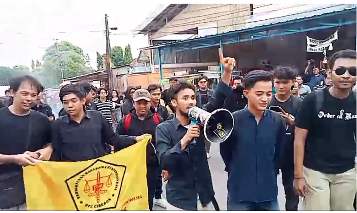 7 Tuntutan Mahasiswa saat Demo di Depan Mapolres Cirebon Kota, Selengkapnya Ada di Sini