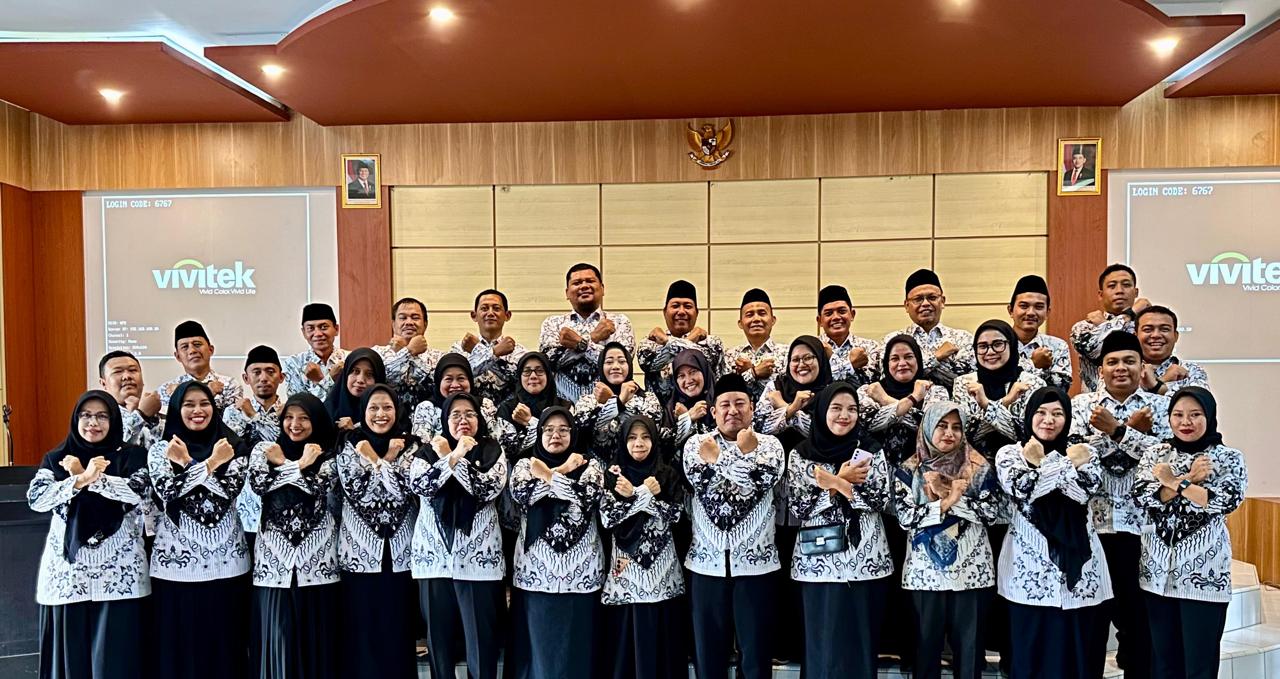 Pengurus PGRI Ranting Cabang Khusus Resmi Di Lantik