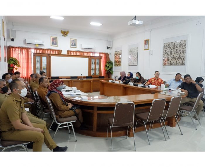 Pansus Administrasi Kependudukan Butuh 2 Kali Rapat dengan Tim Asistensi Pemkot Cirebon