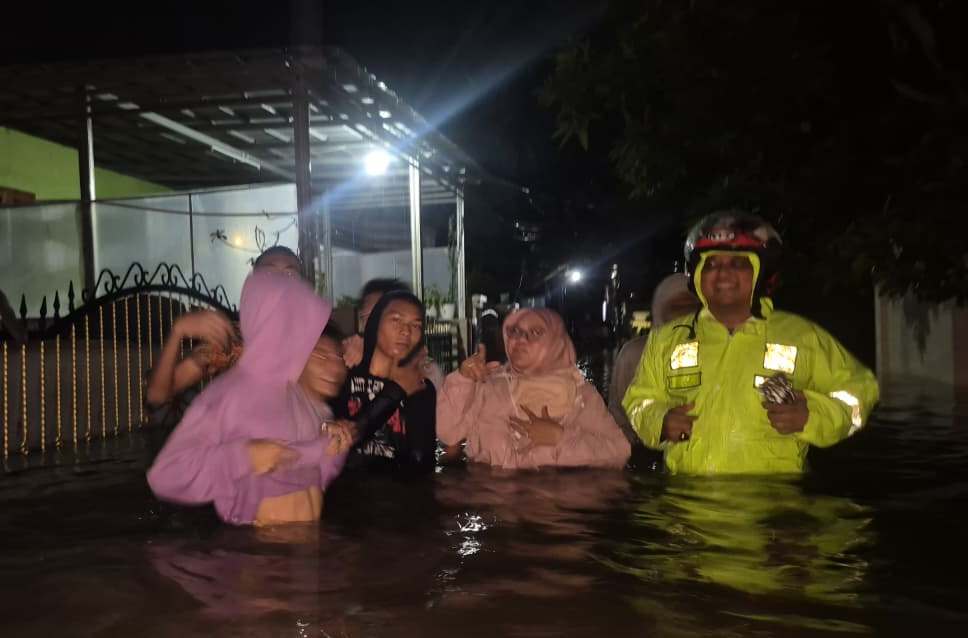 Banjir Terjang Kalikoa hingga Kedawung Cirebon, Permukiman Warga Tergenang