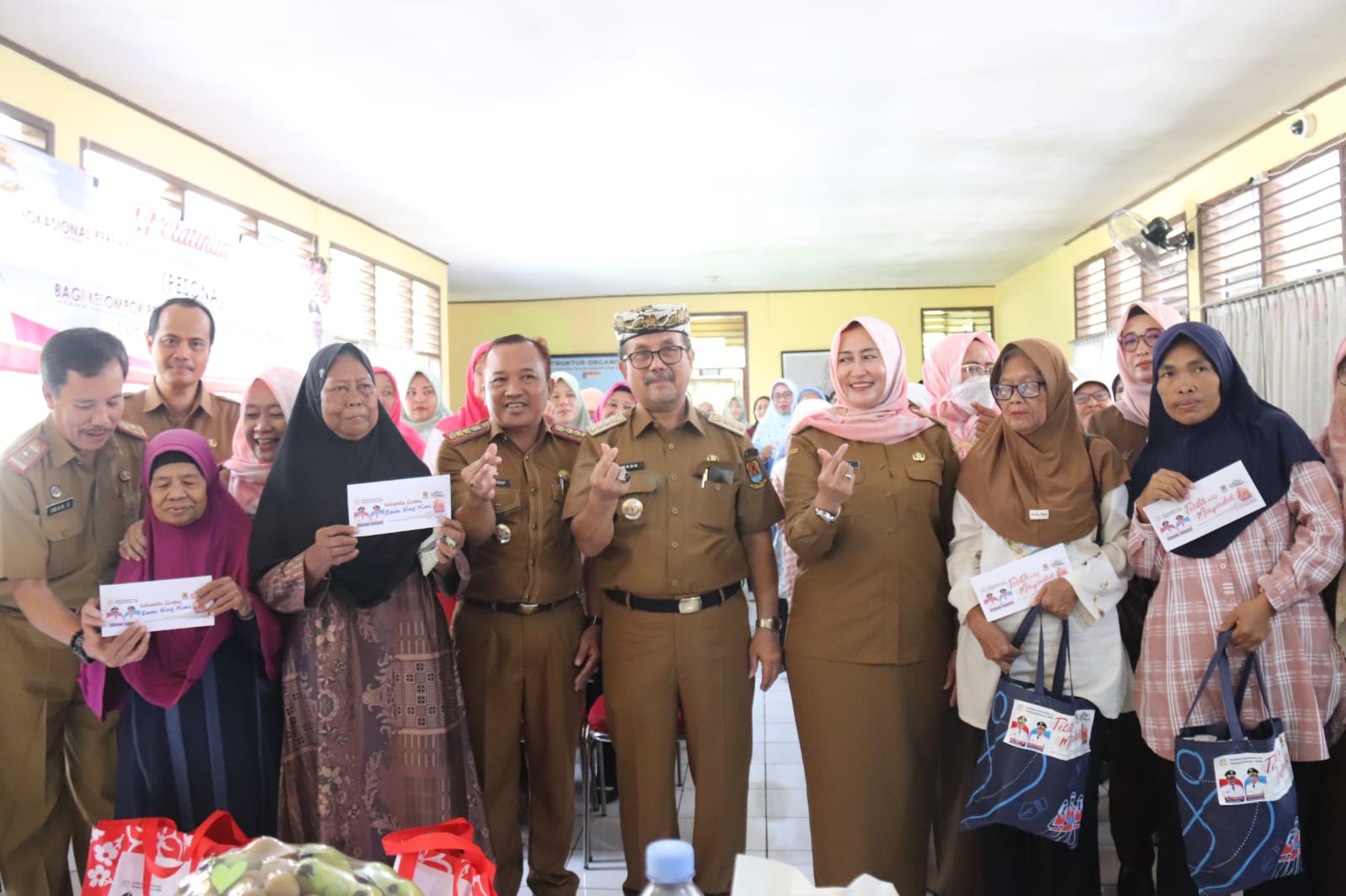 Hadiri Pelatihan Vokasional PEKKA, Bupati Imron : Perempuan Cirebon Diberdayakan Jadi Agen Perubahan