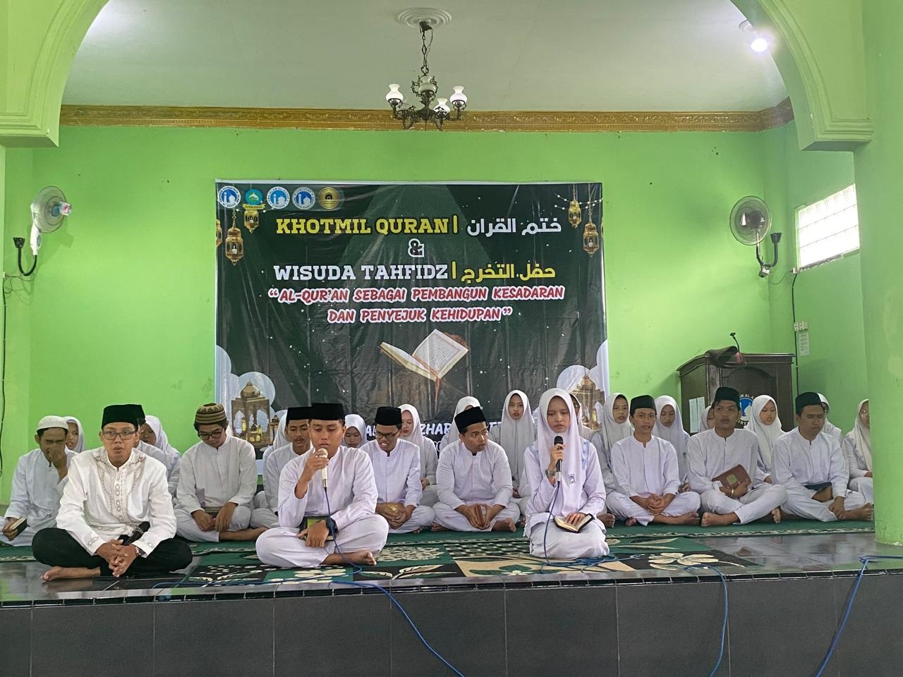 Khatmil Quran dan Wisuda Tahfidz Siswa SMA Islam Al-Azhar 5