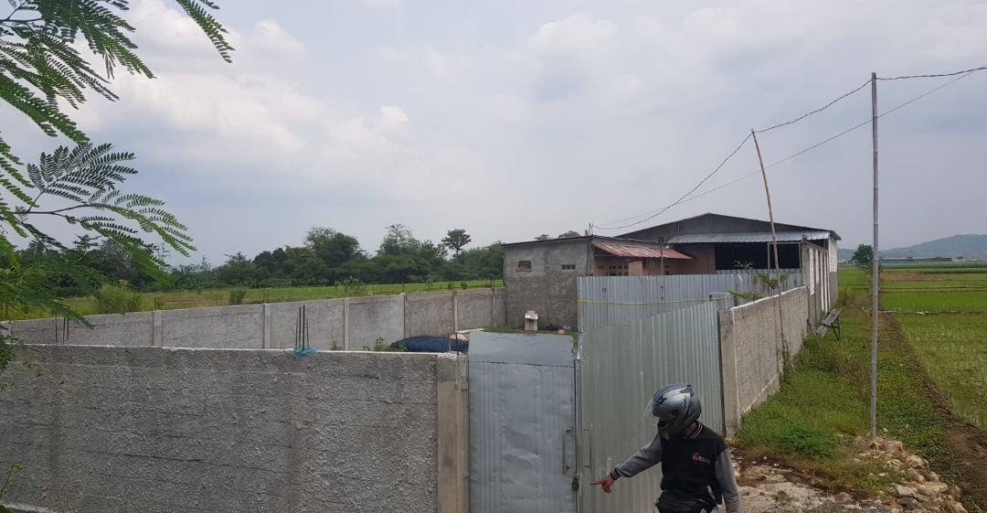 Diduga Berdiri Pabrik Oli Palsu di Cirebon Timur, Begini Reaksi Kuwu Cibogo dan Cisaat