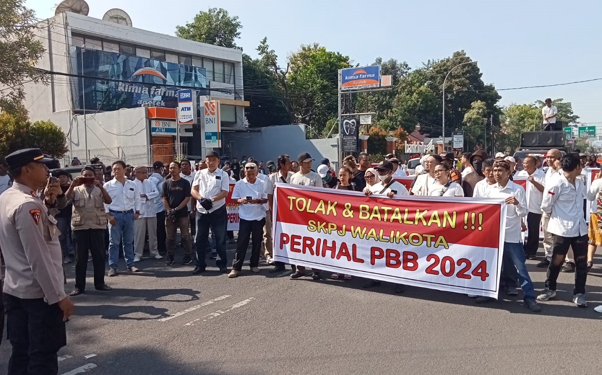 Ratusan Warga Kota Cirebon Kembali Demo Terkait Kebijakan PBB 2024, Tuntut Pj Walikota Cabut Kebijakan
