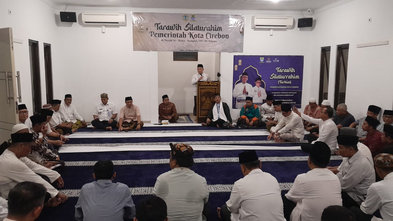 Lanal Cirebon Gelar Tarhim Bersama Unsur Forkopimda di Masjid Jami Al Bahar