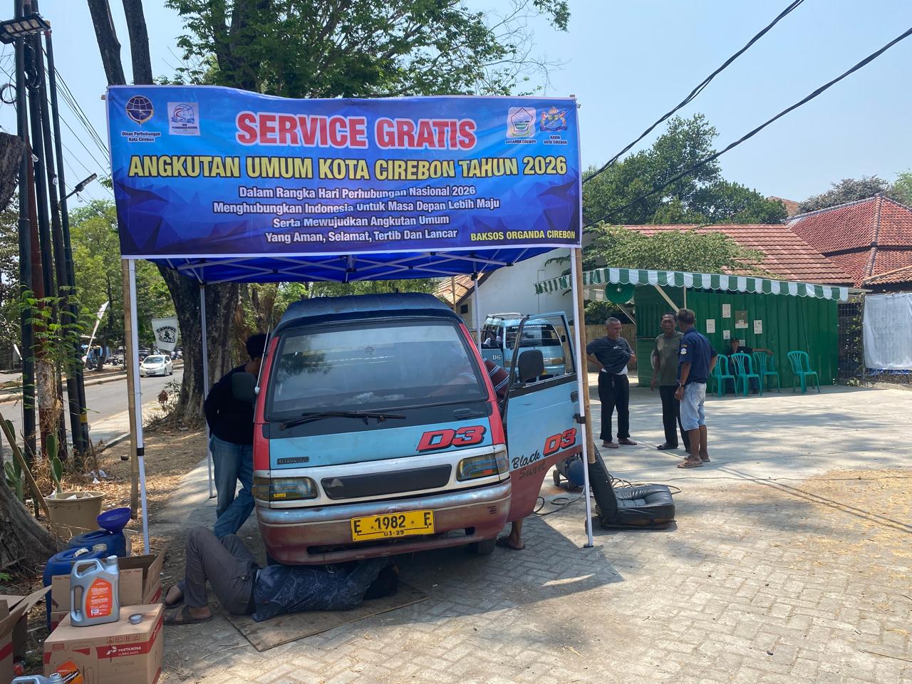 Peringati Harhubnas, Organda Cirebon Gelar Servis dan Ganti Oli Gratis untuk Angkot