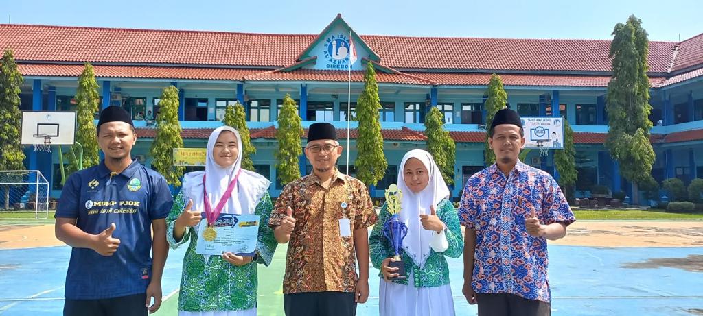 Siswi SMA Islam Al Azhar 5 Cirebon Juara Panahan Piala Presiden dan Pop Religi UAD Yogyakarta
