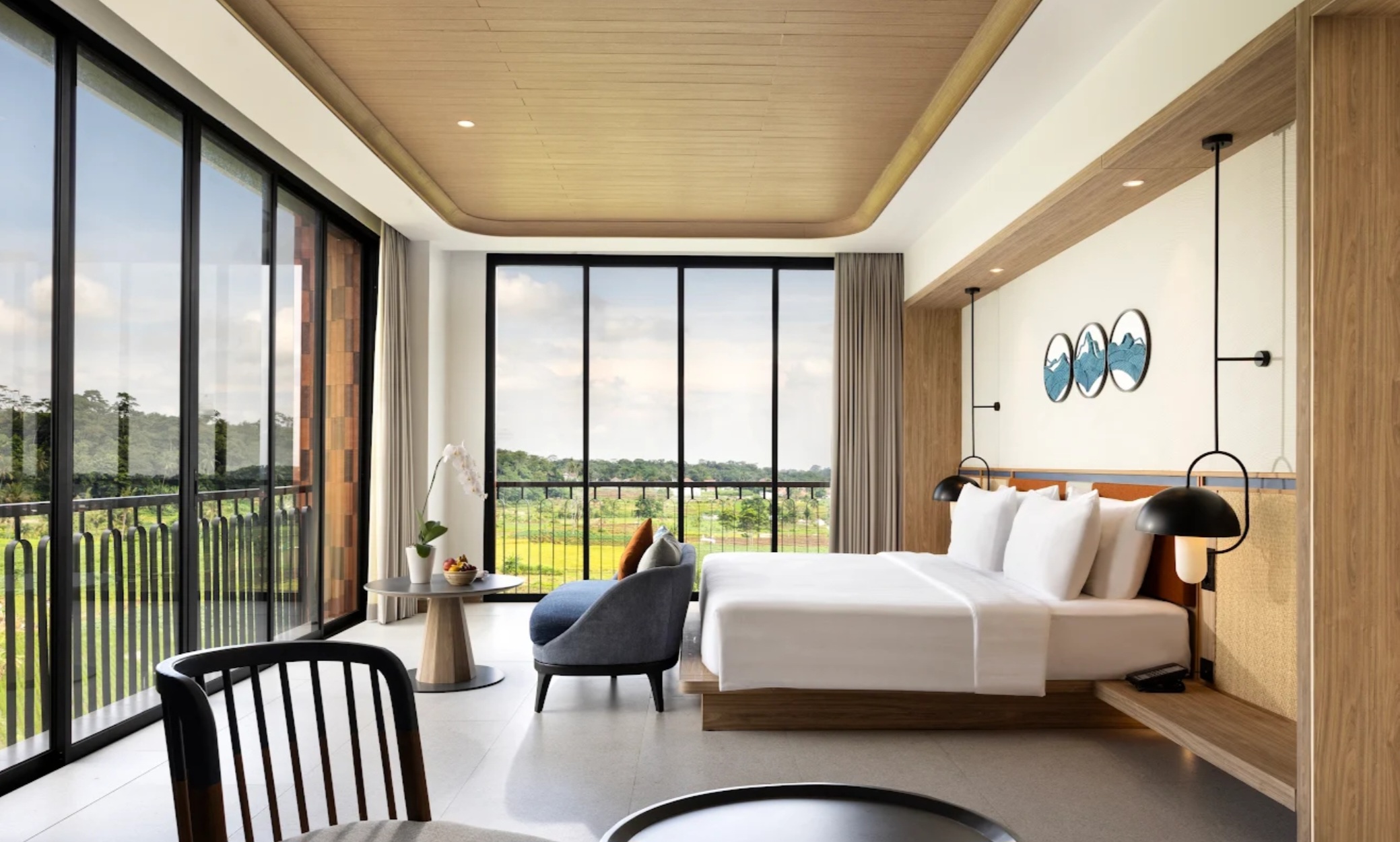 4 Rekomendasi Hotel Dengan View Gunung Ciremai, Cocok Buat Staycation