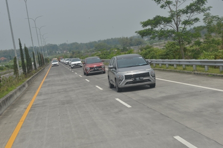 Sensasi Berkendara Hyundai STARGAZER Lintasi Jawa Timur dan Jawa Tengah