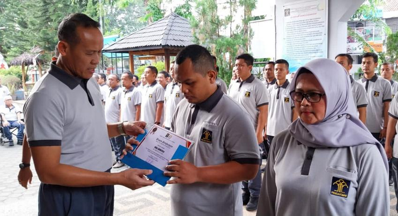 Ini Dia 2 Petugas yang Berhasil Gagalkan Penyelundupan Narkoba di Lapas Cirebon, Langsung Dapat Penghargaan 